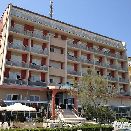 Residence Capinera Sottomarina Exteriör bild