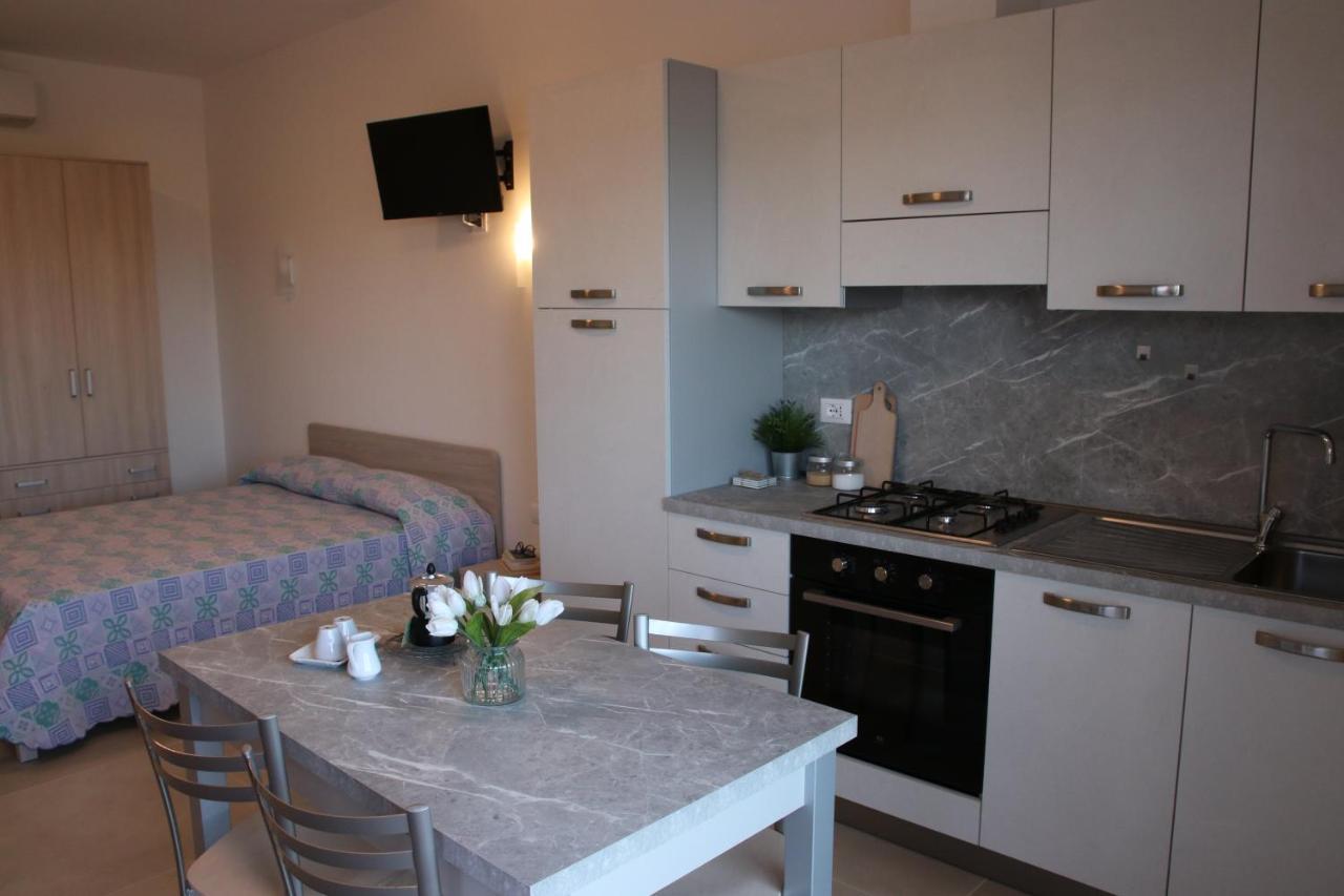 Residence Capinera Sottomarina Exteriör bild